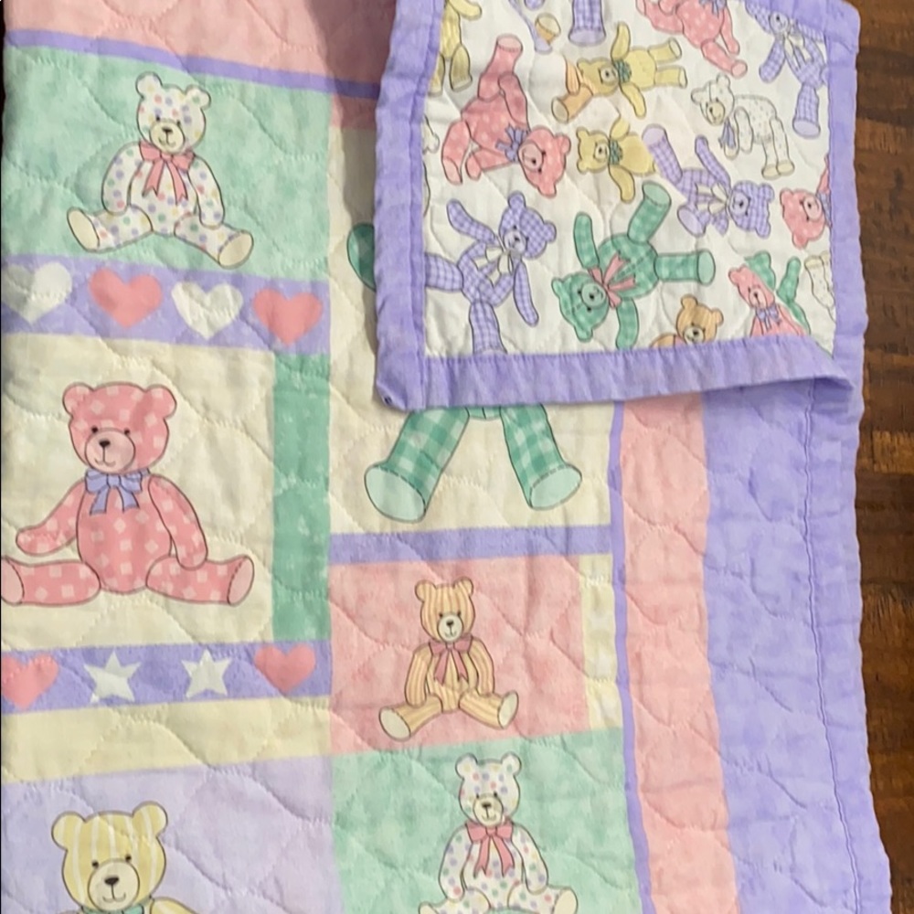 Baby teddy bear quilt